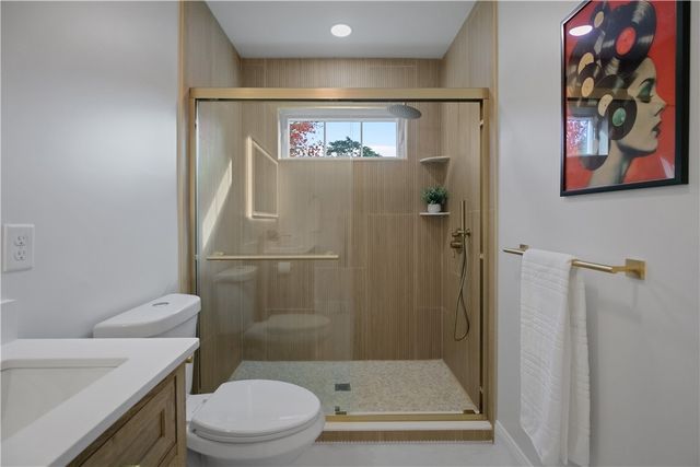 2 Bella Court, North Providence, RI 02911