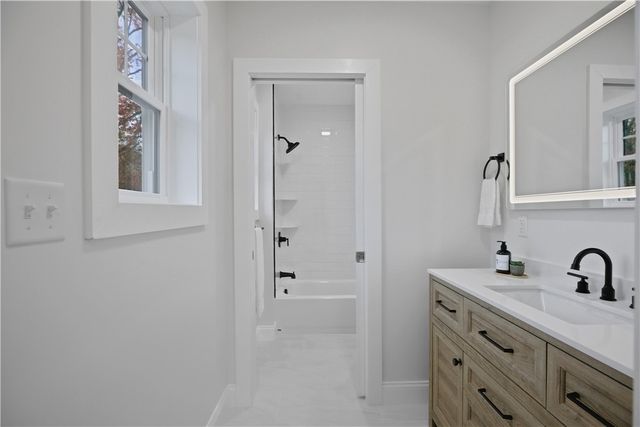 2 Bella Court, North Providence, RI 02911