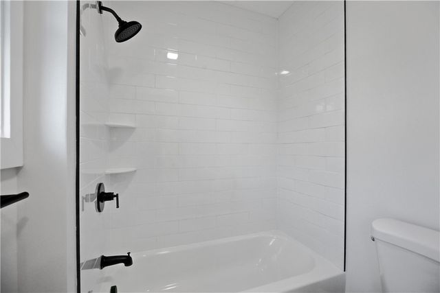 2 Bella Court, North Providence, RI 02911