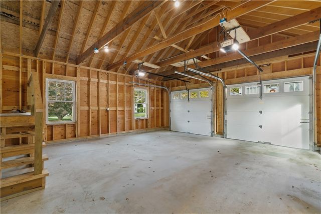 2 Bella Court, North Providence, RI 02911