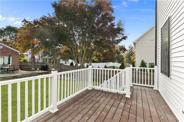 2 Bella Court, North Providence, RI 02911