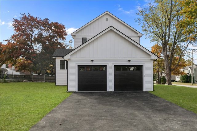 2 Bella Court, North Providence, RI 02911