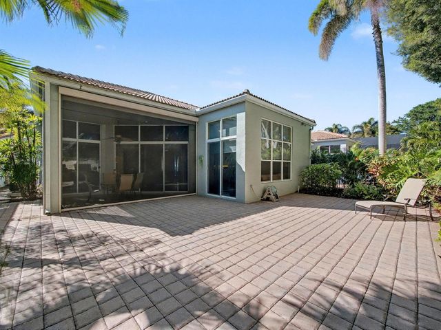 207 Sunset Bay Court, Palm Beach Gardens, FL 33418