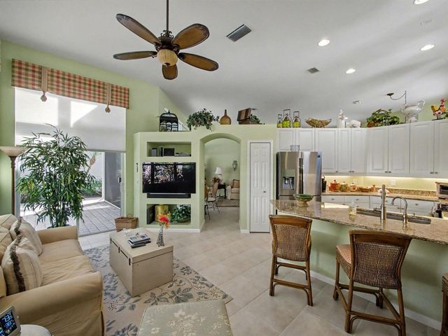 207 Sunset Bay Court, Palm Beach Gardens, FL 33418