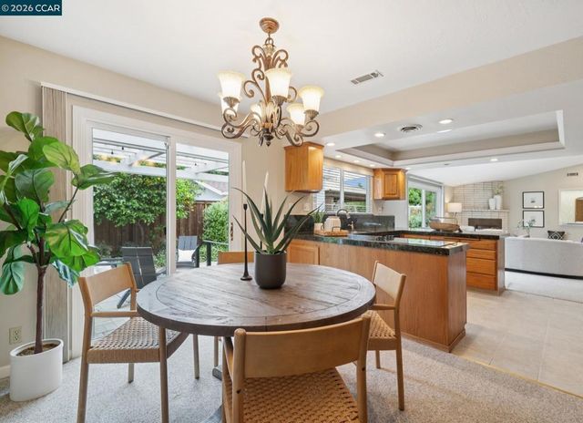 3245 Mckean Dr, Concord, CA 94518