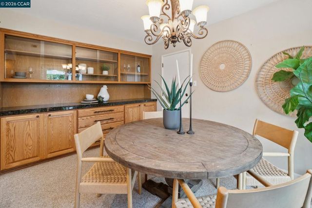 3245 Mckean Dr, Concord, CA 94518