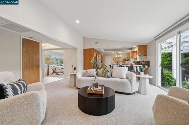 3245 Mckean Dr, Concord, CA 94518