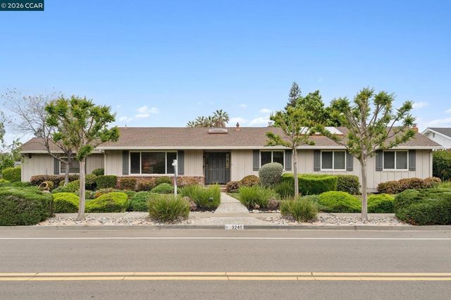 3245 Mckean Dr, Concord, CA 94518