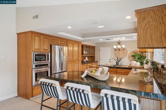 3245 Mckean Dr, Concord, CA 94518