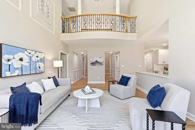 19925 INTERLACHEN CIR, Ashburn, VA 20147