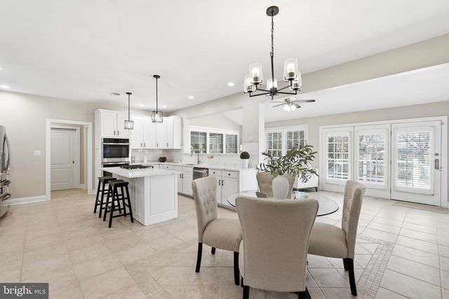 19925 INTERLACHEN CIR, Ashburn, VA 20147