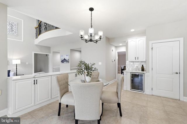 19925 INTERLACHEN CIR, Ashburn, VA 20147