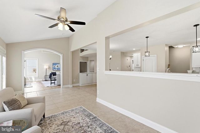 19925 INTERLACHEN CIR, Ashburn, VA 20147