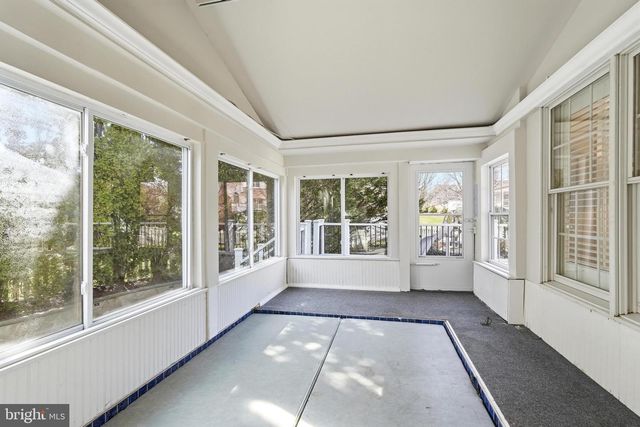 19925 INTERLACHEN CIR, Ashburn, VA 20147