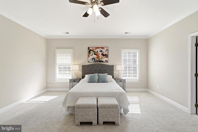 19925 INTERLACHEN CIR, Ashburn, VA 20147