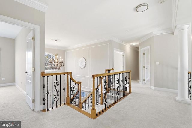 19925 INTERLACHEN CIR, Ashburn, VA 20147