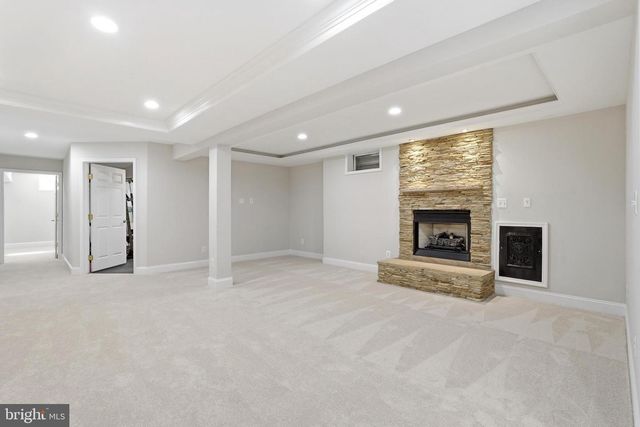 19925 INTERLACHEN CIR, Ashburn, VA 20147