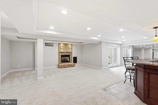 19925 INTERLACHEN CIR, Ashburn, VA 20147