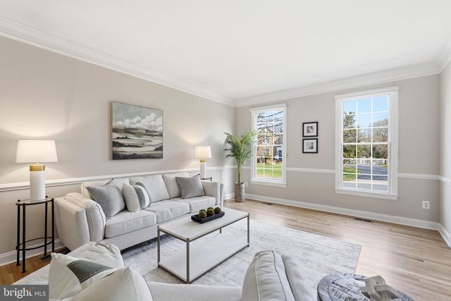 19925 INTERLACHEN CIR, Ashburn, VA 20147