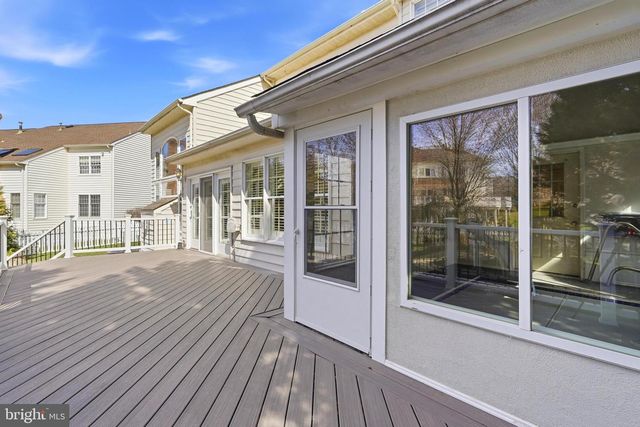 19925 INTERLACHEN CIR, Ashburn, VA 20147