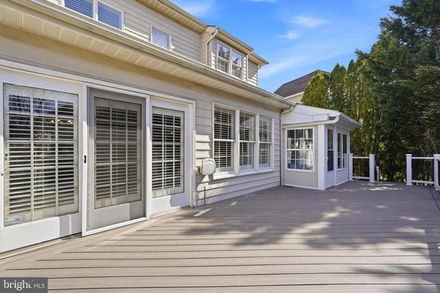 19925 INTERLACHEN CIR, Ashburn, VA 20147