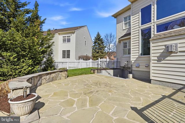 19925 INTERLACHEN CIR, Ashburn, VA 20147