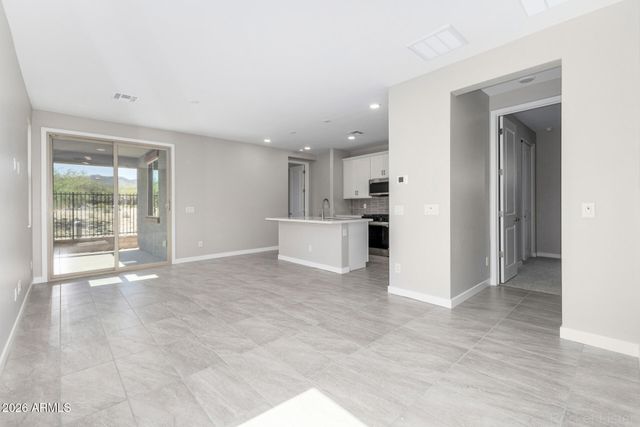 5566 N 205TH Lane, Buckeye, AZ 85396