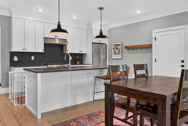 120 Brookside Ave 302, Boston, MA 02130