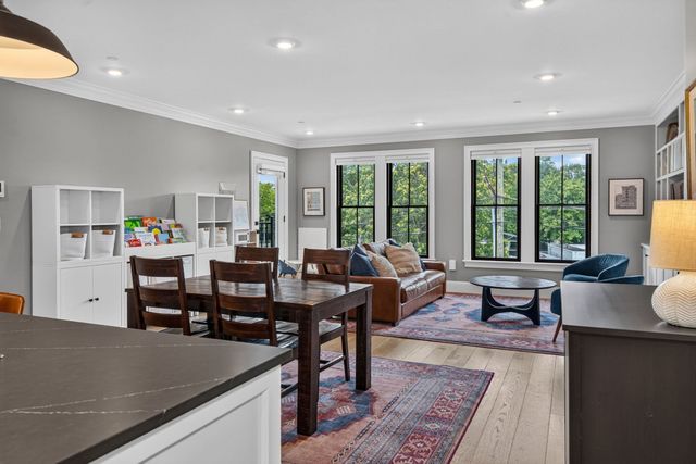 120 Brookside Ave 302, Boston, MA 02130