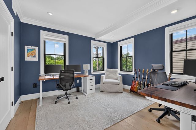 120 Brookside Ave 302, Boston, MA 02130