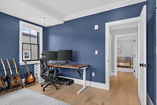 120 Brookside Ave 302, Boston, MA 02130