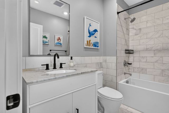 120 Brookside Ave 302, Boston, MA 02130