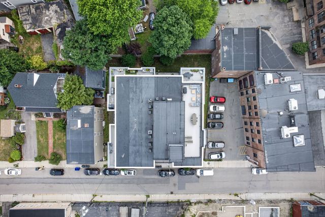 120 Brookside Ave 302, Boston, MA 02130