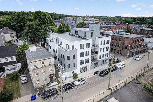 120 Brookside Ave 302, Boston, MA 02130