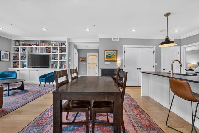 120 Brookside Ave 302, Boston, MA 02130