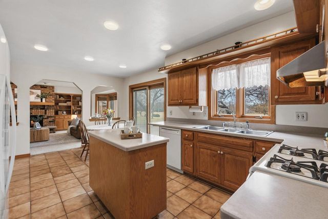 12605 N St Anne LANE, Mequon, WI 53092
