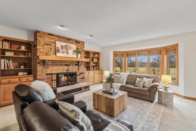 12605 N St Anne LANE, Mequon, WI 53092