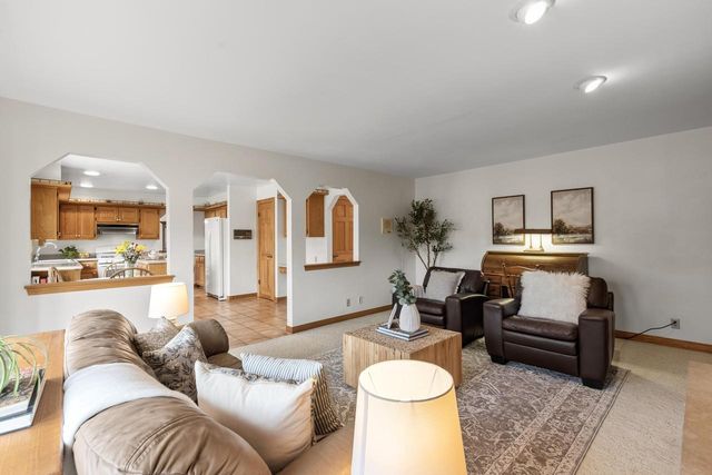 12605 N St Anne LANE, Mequon, WI 53092