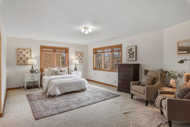 12605 N St Anne LANE, Mequon, WI 53092