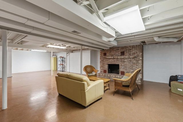 12605 N St Anne LANE, Mequon, WI 53092