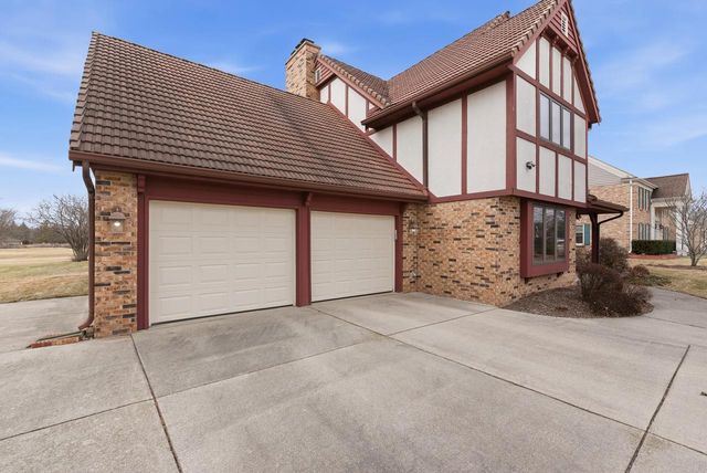 12605 N St Anne LANE, Mequon, WI 53092
