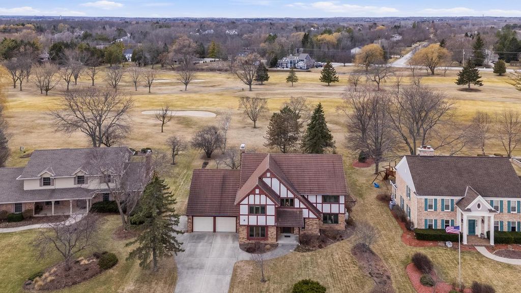12605 N St Anne LANE, Mequon, WI 53092