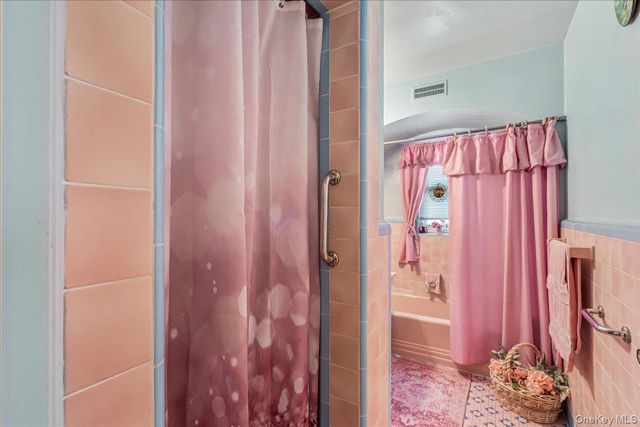 5732 138th Street, Flushing, NY 11355