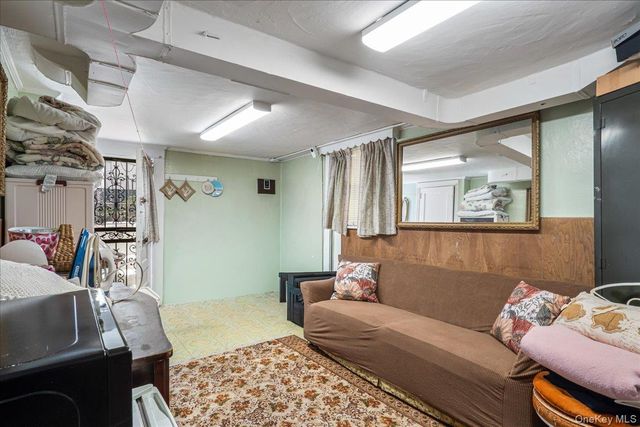 5732 138th Street, Flushing, NY 11355