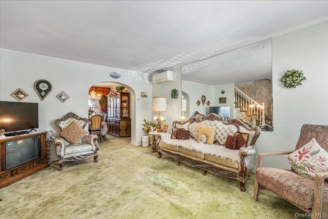 5732 138th Street, Flushing, NY 11355