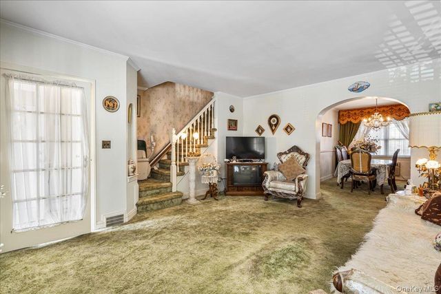 5732 138th Street, Flushing, NY 11355