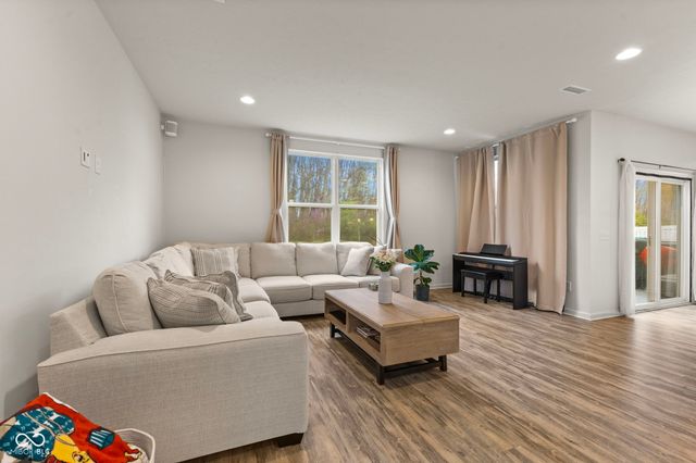 1398 Sarah Way, Avon, IN 46123