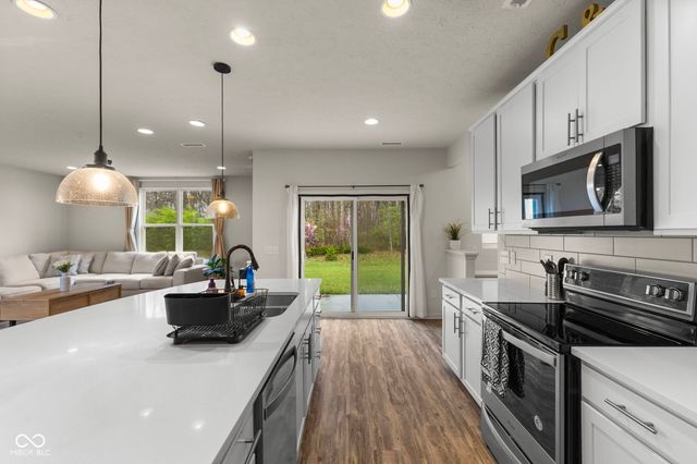 1398 Sarah Way, Avon, IN 46123