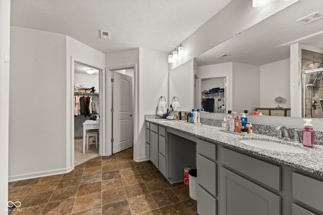 1398 Sarah Way, Avon, IN 46123