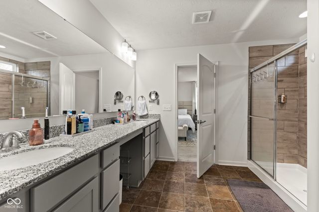 1398 Sarah Way, Avon, IN 46123